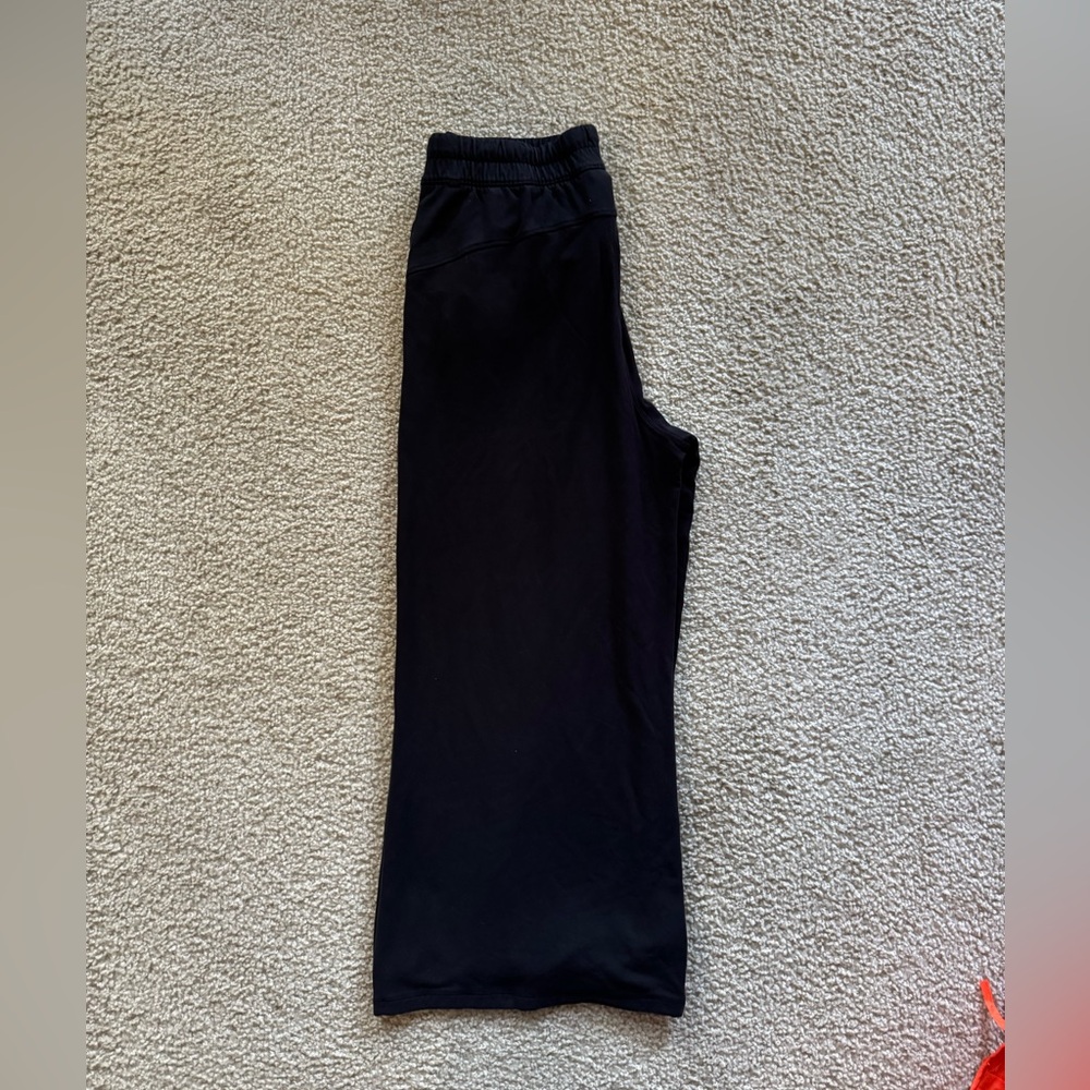 Lululemon Bound to Bliss HR Wide Leg Pants - Picture 4 of 9